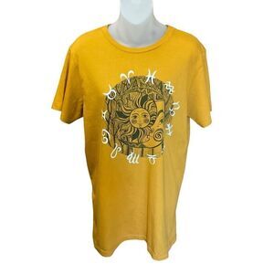 In Your Face Tee Shirt Crew Neck Zodiac Sun Moon Graphic Yellow Black Medium